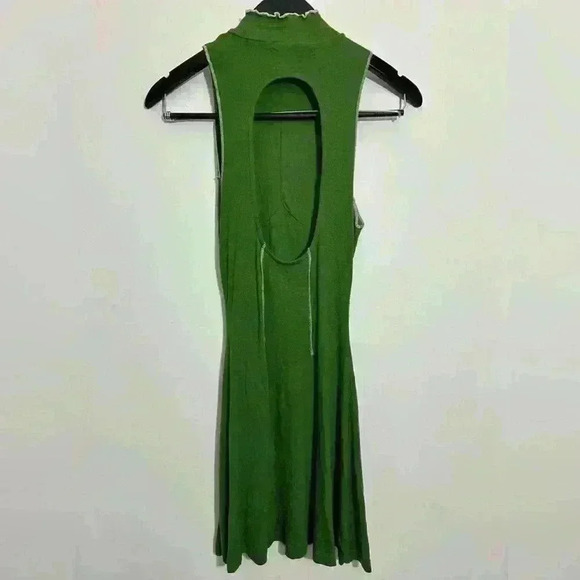 Urban Outfitters Deja Seamed Green Mini Dress Stretchy Size Small  NWOT - Picture 4 of 8
